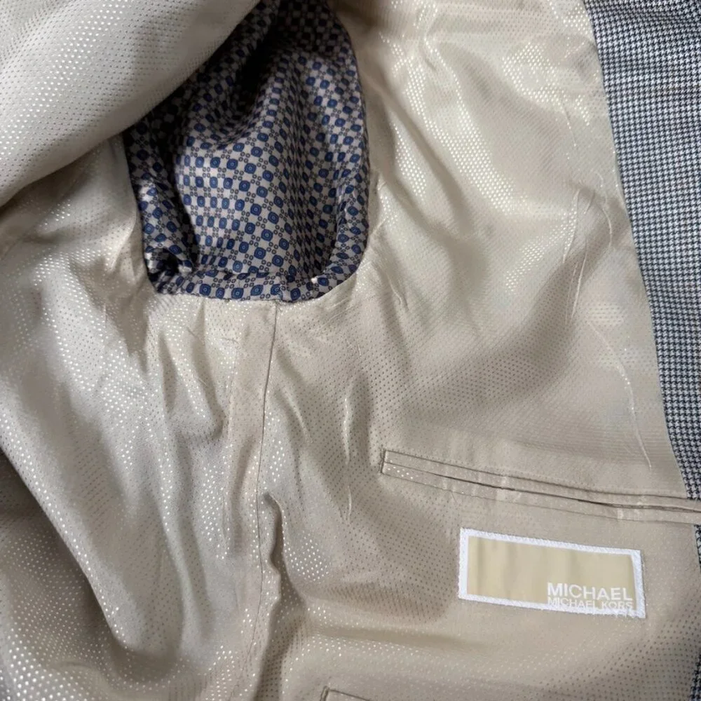 Michael Kors Suit Jacket/Blazer size 42L❤️